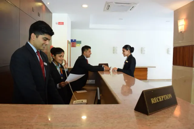 Training-Hotel-Vmsiihe-hotel-management-college-in-india