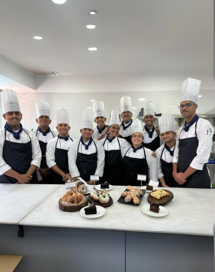 Experienced Faculty and Guest Speakers at VMSIIHE