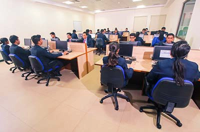 Computer lab at VMSIIHE